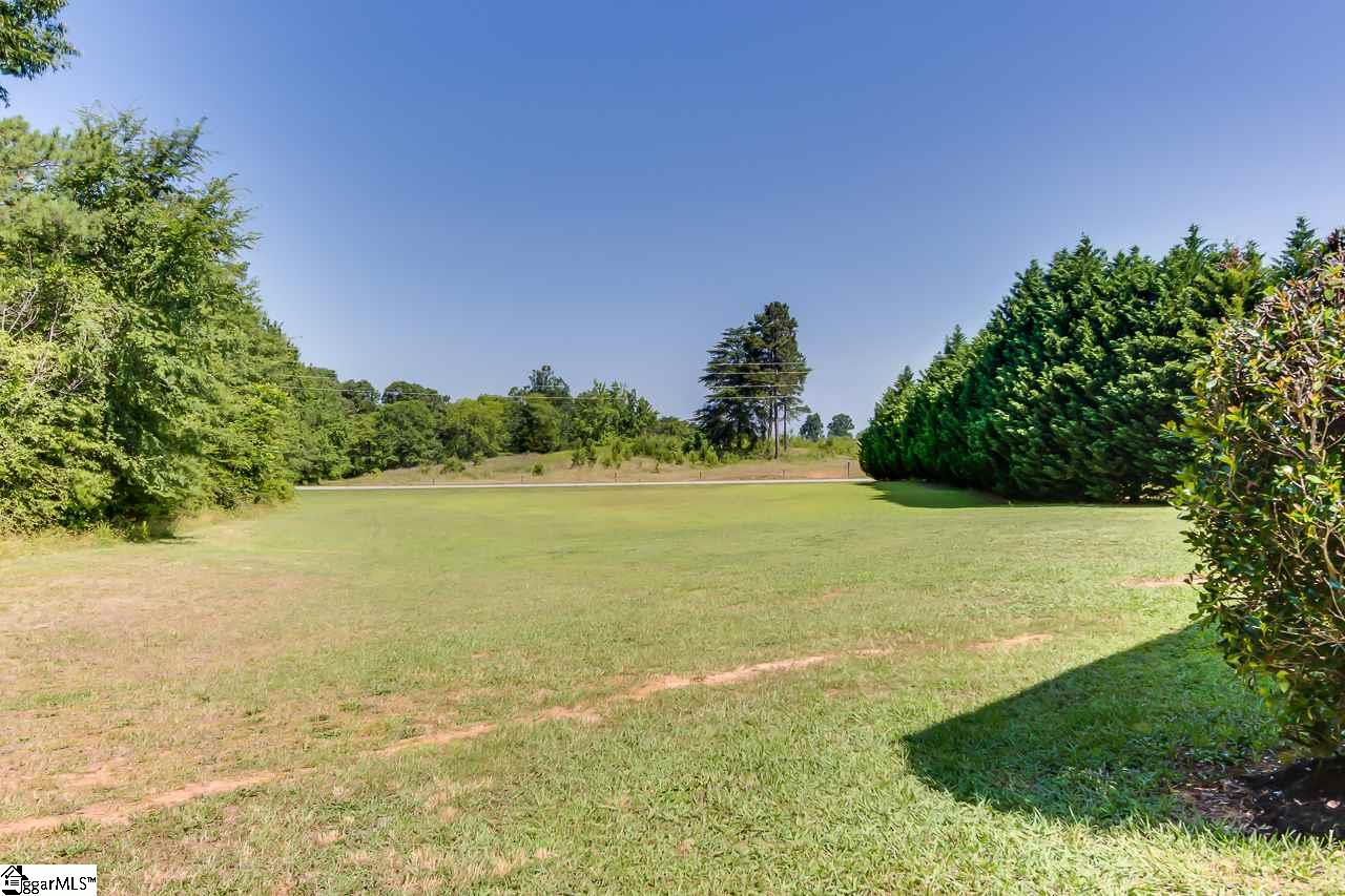 84 Fort Lindley Road Laurens, SC 29360 - Photo 4 of 26