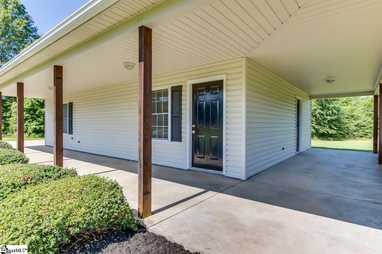 84 Fort Lindley Road Laurens, SC 29360 - Photo 7 of 26