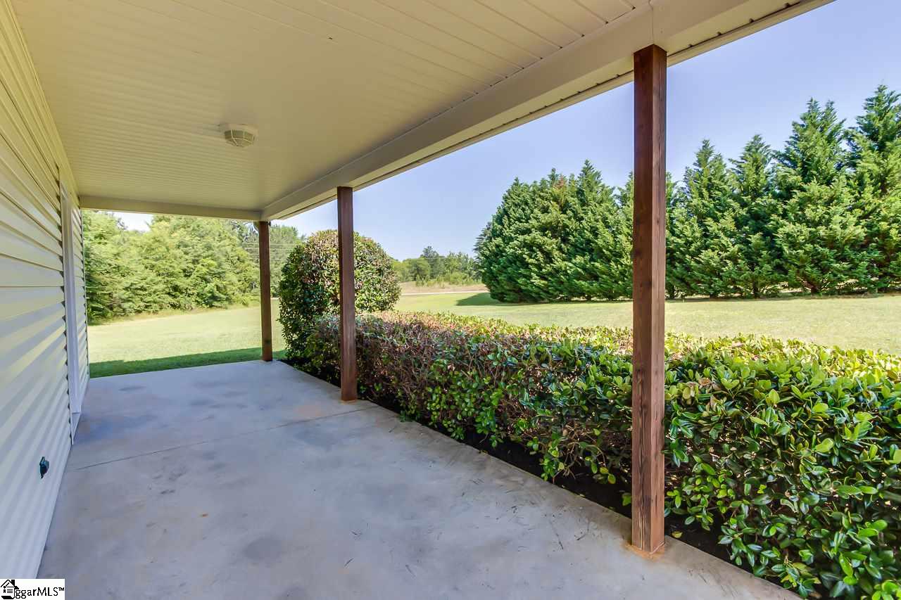 84 Fort Lindley Road Laurens, SC 29360 - Photo 8 of 26