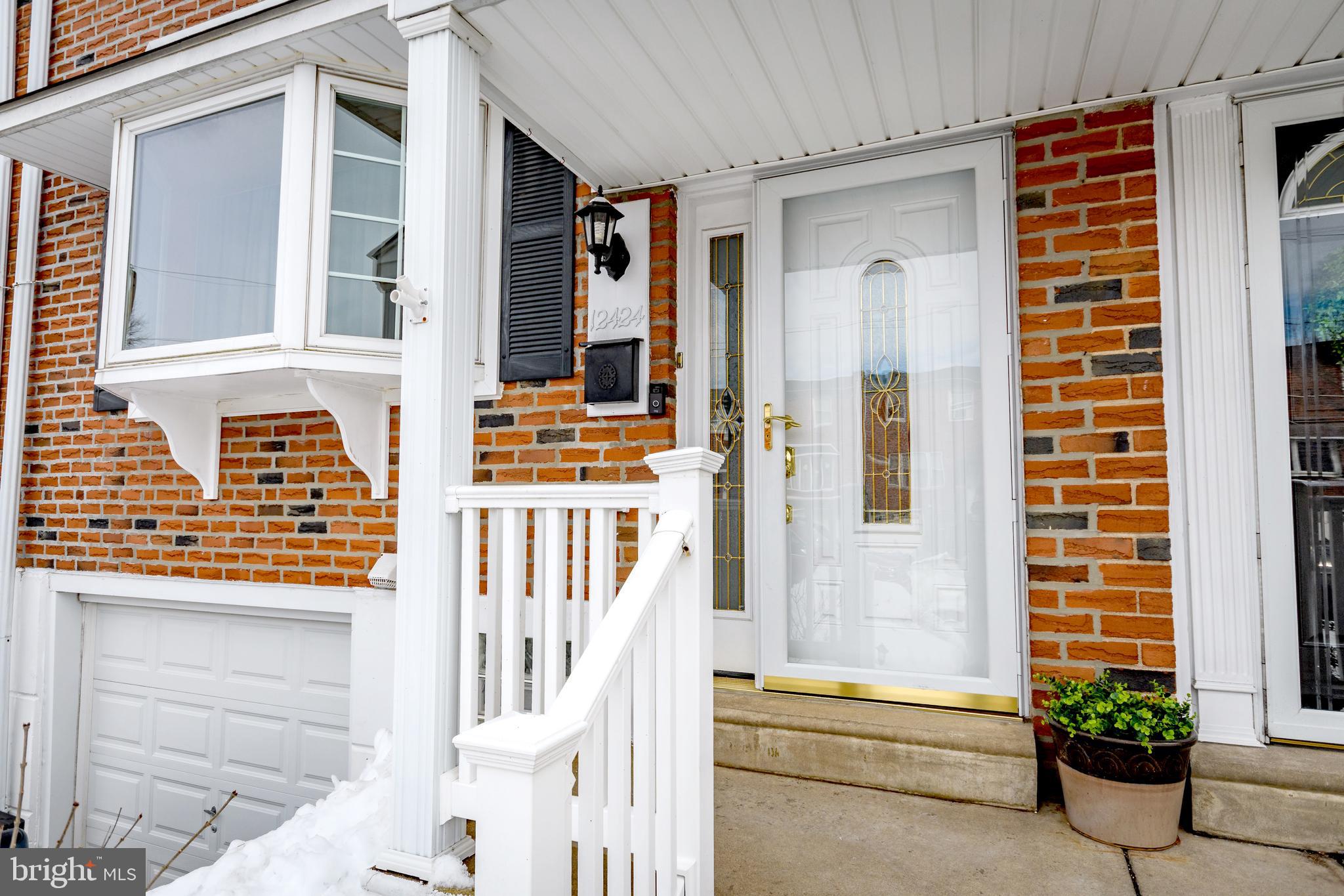 12424 Barbary Road Philadelphia, PA 19154 - Photo 1 of 28