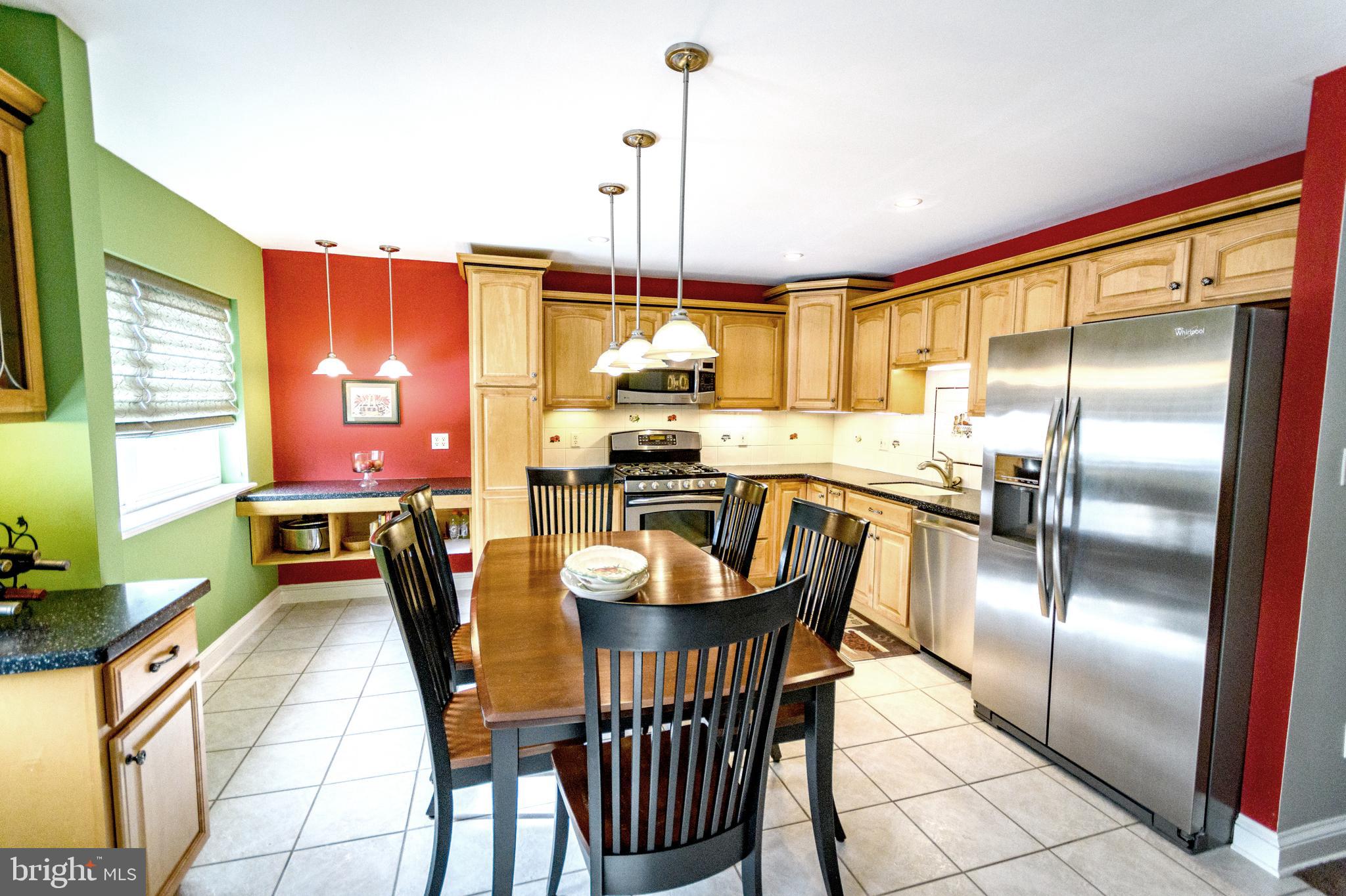 12424 Barbary Road Philadelphia, PA 19154 - Photo 12 of 28