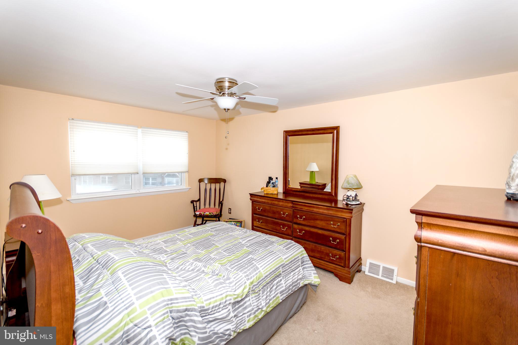 12424 Barbary Road Philadelphia, PA 19154 - Photo 21 of 28