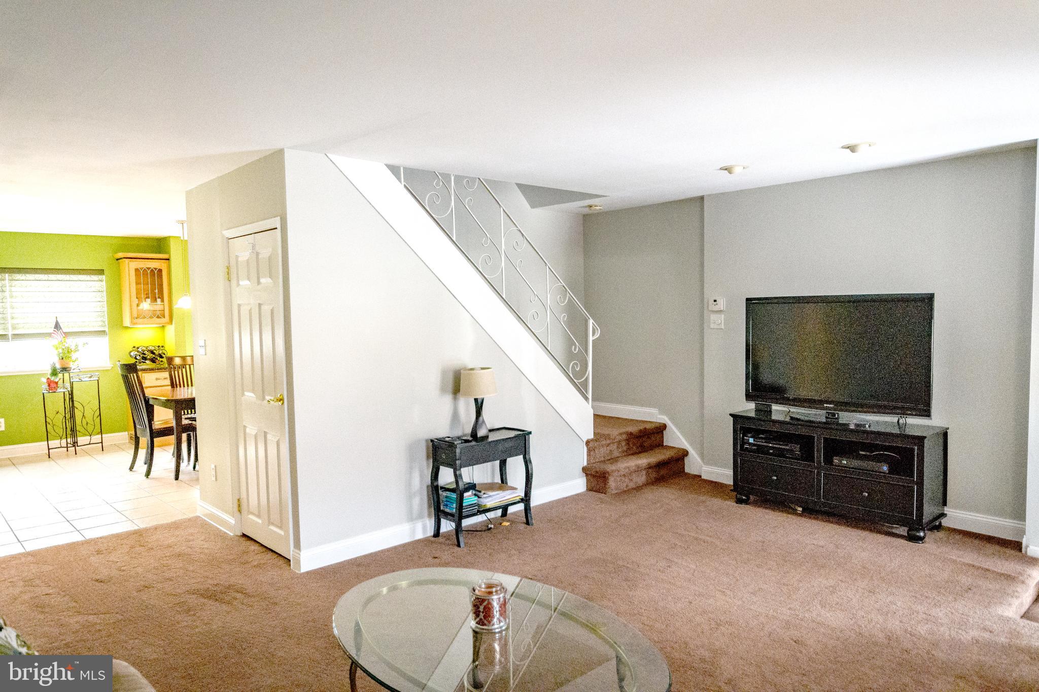 12424 Barbary Road Philadelphia, PA 19154 - Photo 8 of 28