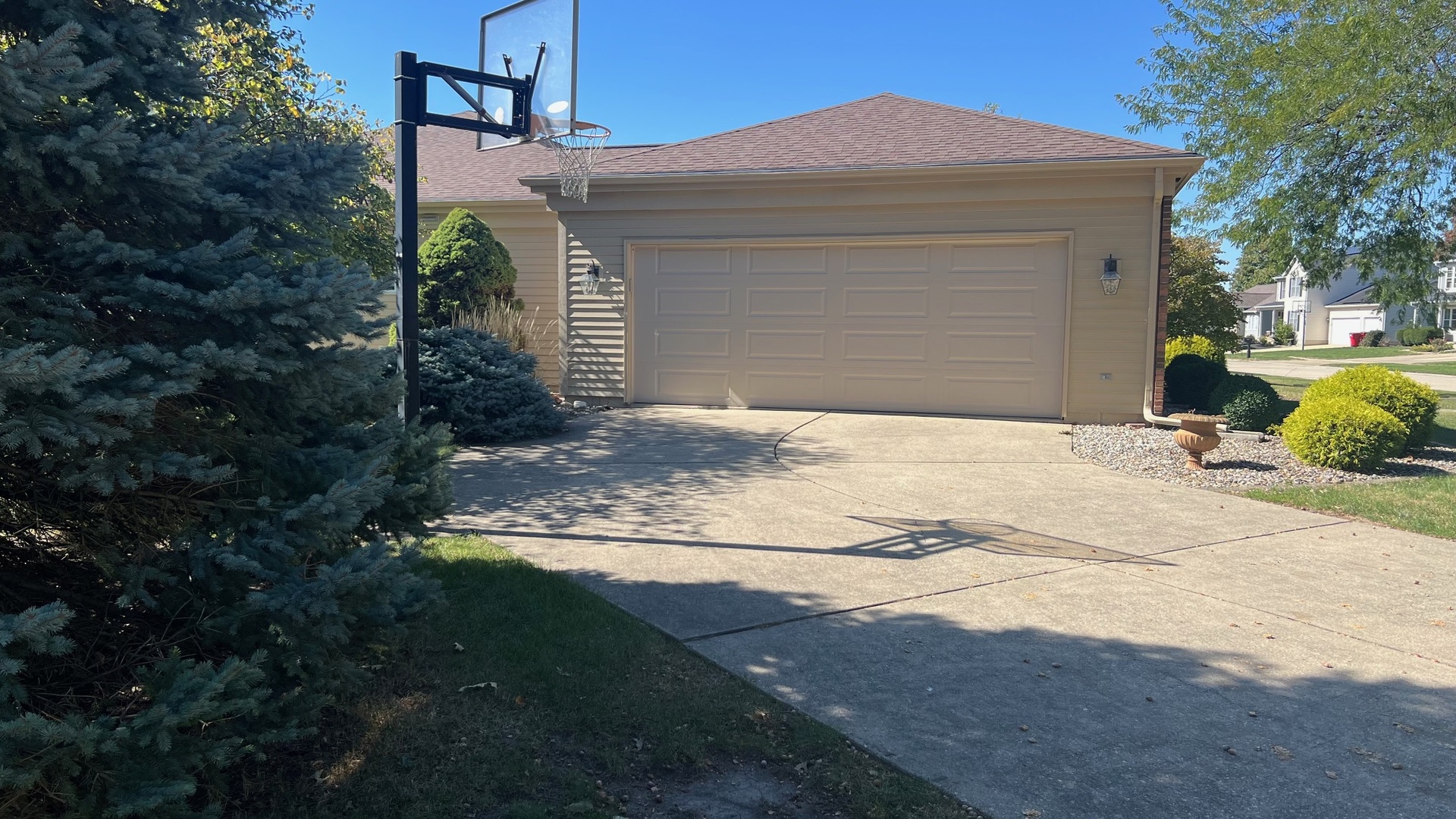 2701 Woodridge Road Champaign, IL 61822 - Photo 3 of 7 Gallery Image 3