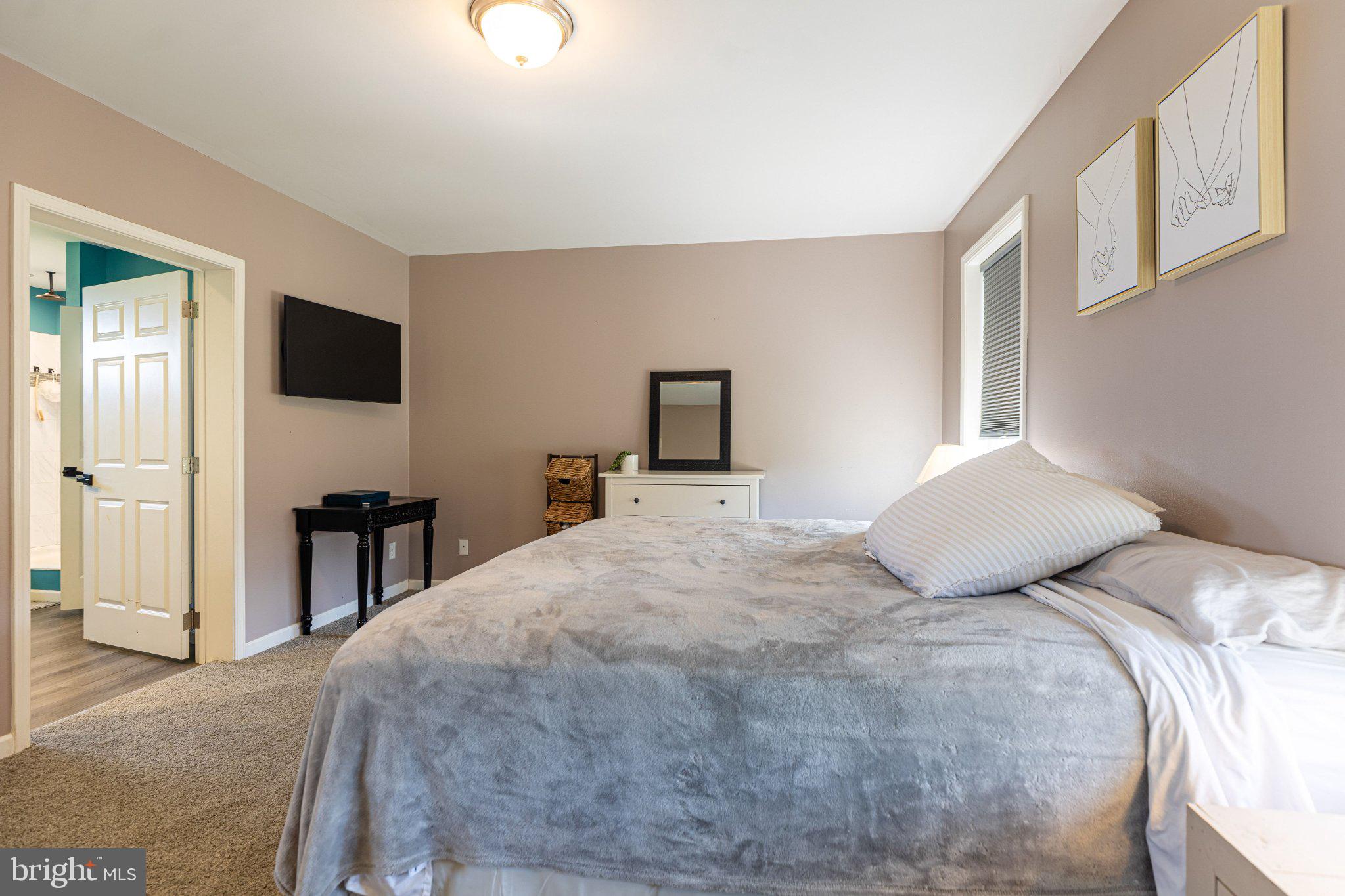 6261 Sheller Road Chambersburg, PA 17202 - Photo 32 of 52 Primary Bedroom