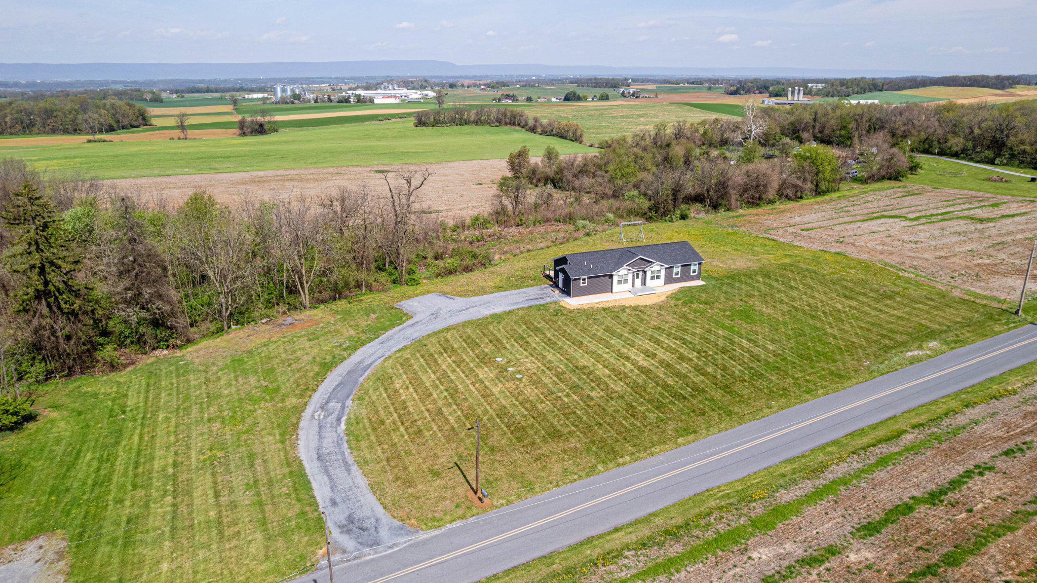 6261 Sheller Road Chambersburg, PA 17202 - Photo 4 of 52 Serene countryside retreat awaits you.