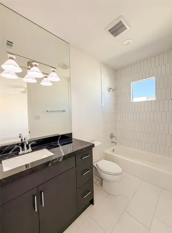 $949,000 | 11603 Royal Plain Avenue, Houston, TX 77082