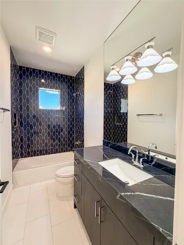 $949,000 | 11603 Royal Plain Avenue, Houston, TX 77082