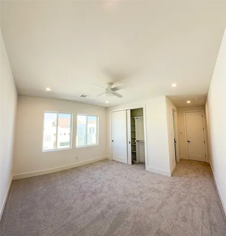 $949,000 | 11603 Royal Plain Avenue, Houston, TX 77082