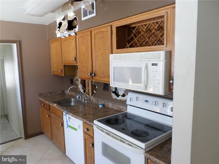 437 Old Erial Road Sicklerville, NJ 08081 - Photo 4 of 10 Gallery Image 4