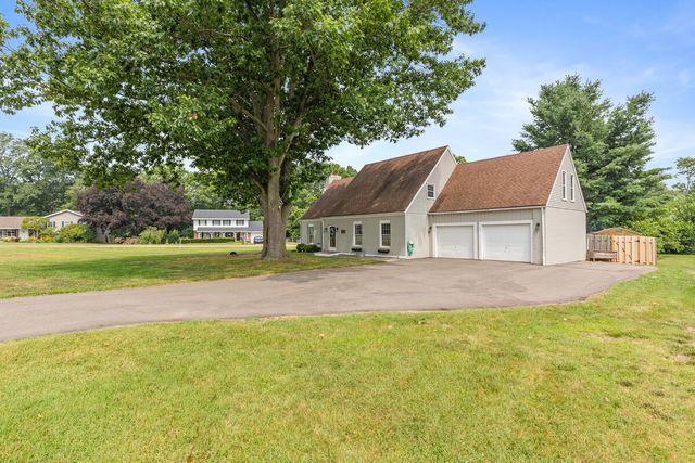 $499,000 | 1629 Rhonda Lane, St. Joseph, MI 49085