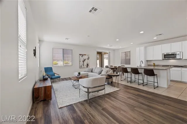 $2,800 | 12521 Lylan Ridge Street, Las Vegas, NV 89138