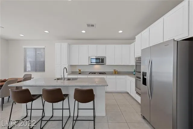 $2,800 | 12521 Lylan Ridge Street, Las Vegas, NV 89138