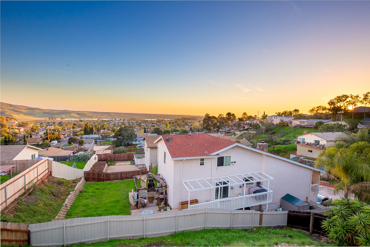 9571 Chestnut Street Spring Valley, CA 91977 - Photo 2 of 24 Gallery Image 2