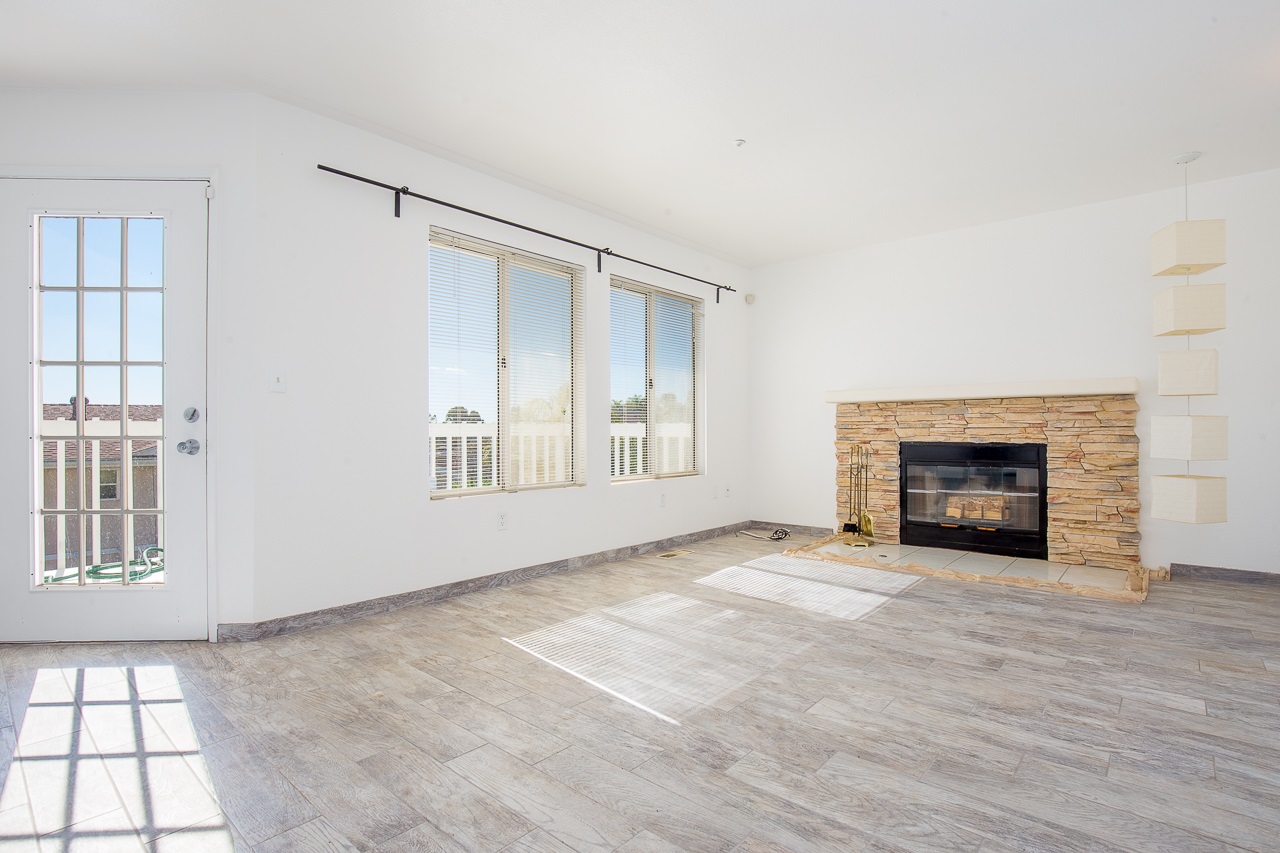 9571 Chestnut Street Spring Valley, CA 91977 - Photo 9 of 24 Gallery Image 9