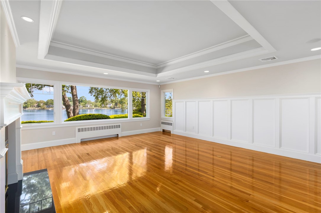 29 Riverside Drive Barrington, RI 02806 - Photo 19 of 37