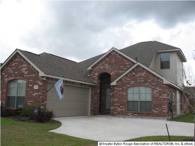 1910 Hunters Ridge Drive Baton Rouge, LA 70816 - Photo 1 of 21 Gallery Image 1