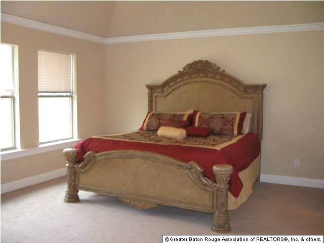 1910 Hunters Ridge Drive Baton Rouge, LA 70816 - Photo 13 of 21 Gallery Image 13