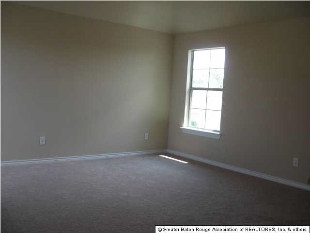 1910 Hunters Ridge Drive Baton Rouge, LA 70816 - Photo 19 of 21 Gallery Image 19