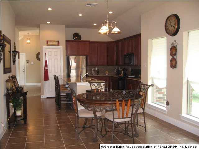 1910 Hunters Ridge Drive Baton Rouge, LA 70816 - Photo 5 of 21 Gallery Image 5