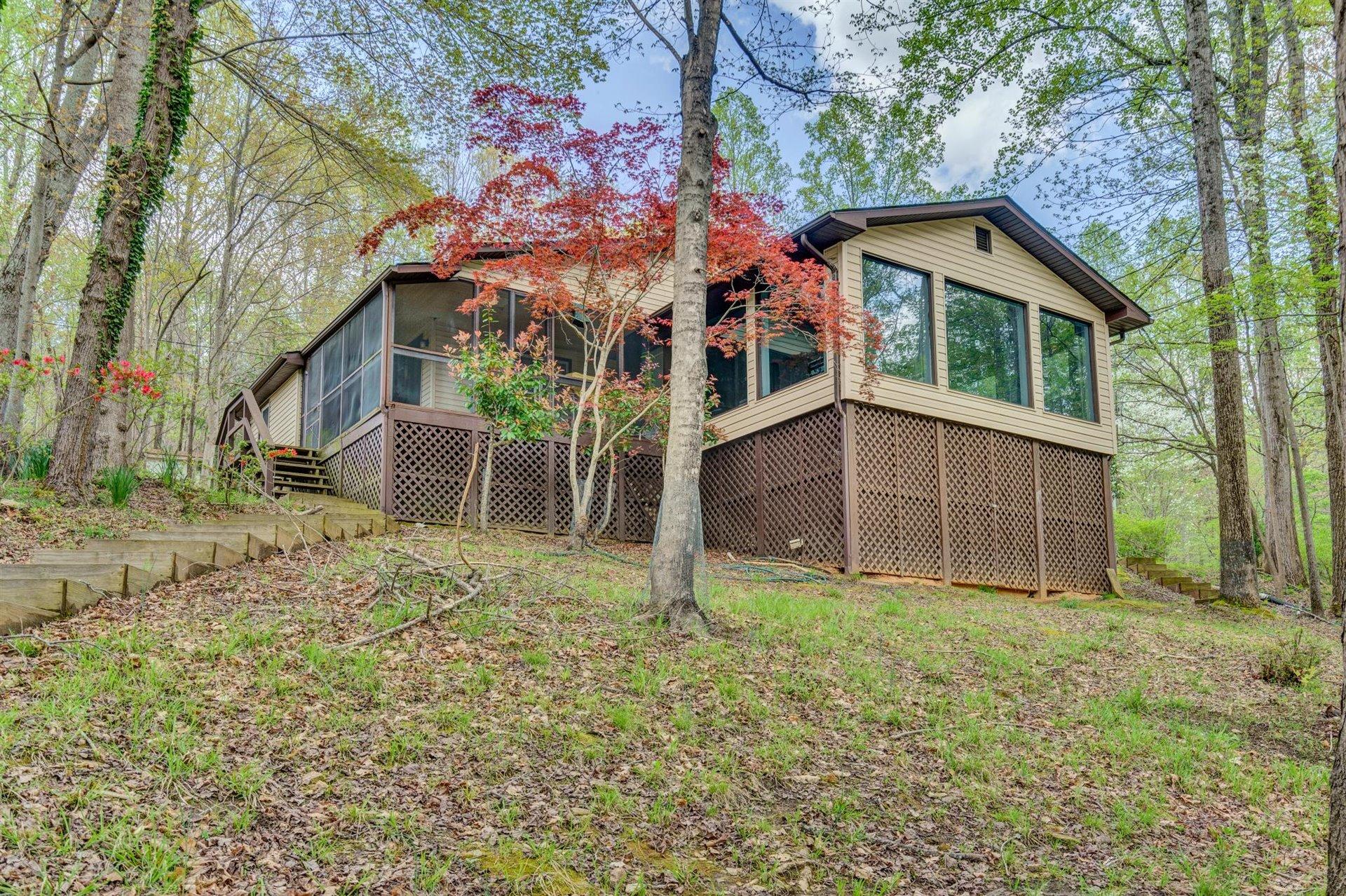 4157 Smith Mountain Road Penhook, VA 24137 - Photo 2 of 46 02-041520210026