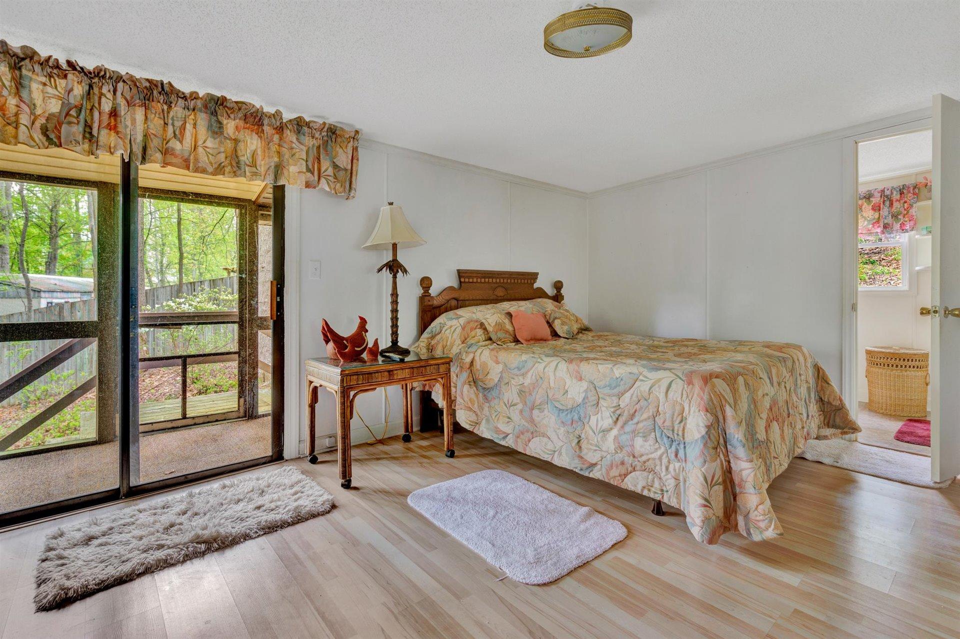 4157 Smith Mountain Road Penhook, VA 24137 - Photo 14 of 46 14-041520210017