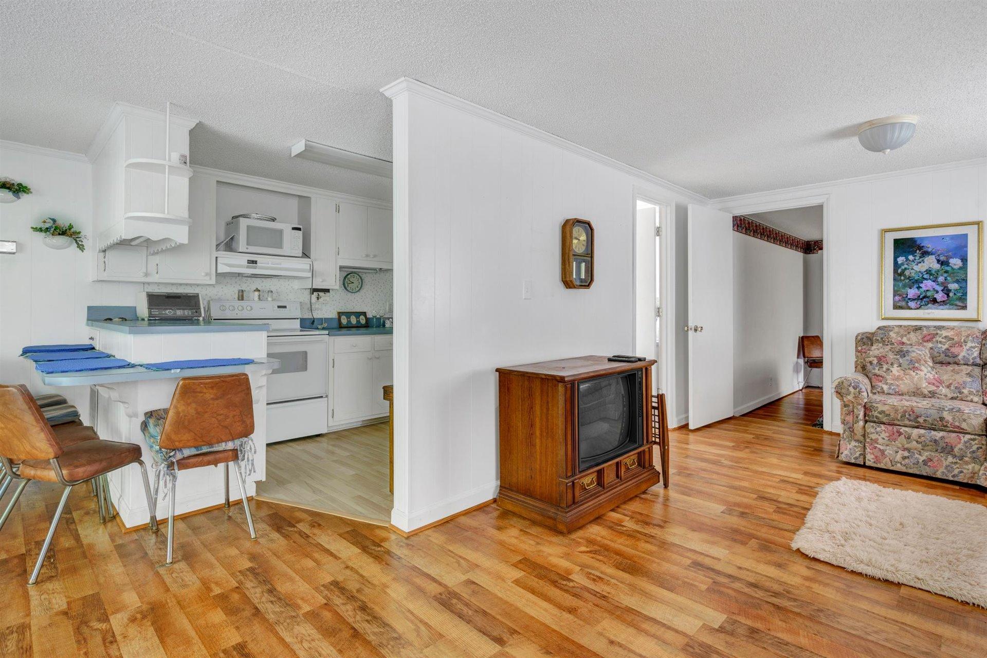 4157 Smith Mountain Road Penhook, VA 24137 - Photo 5 of 46 05-041520210008