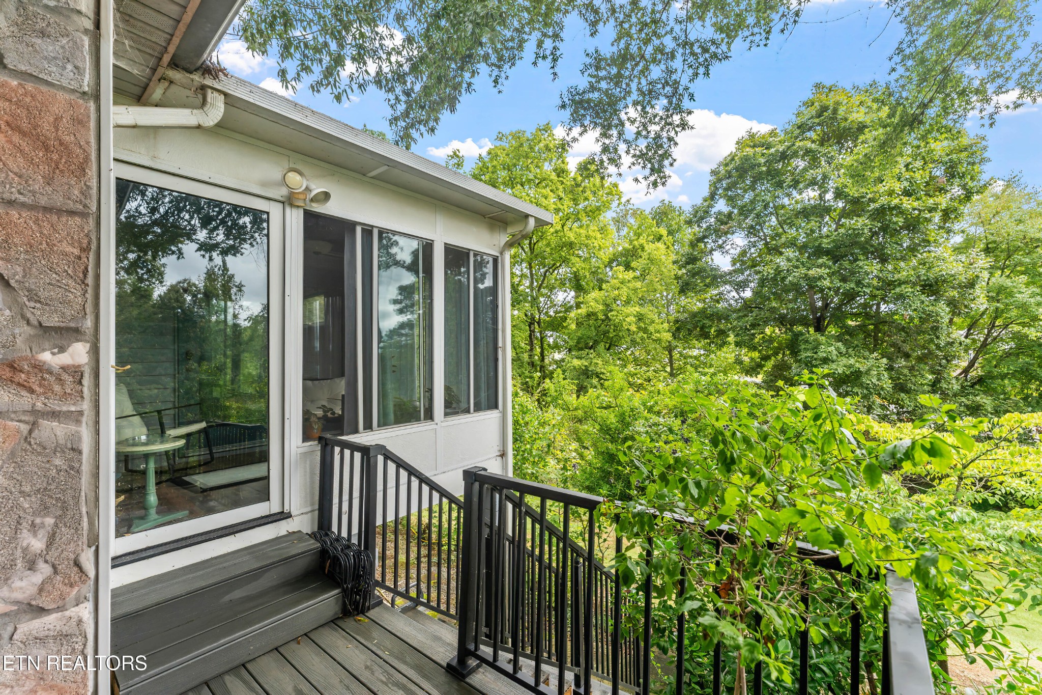 1629 Piney Point Road Spring City, TN 37381 - Photo 32 of 45 Gallery Image 32