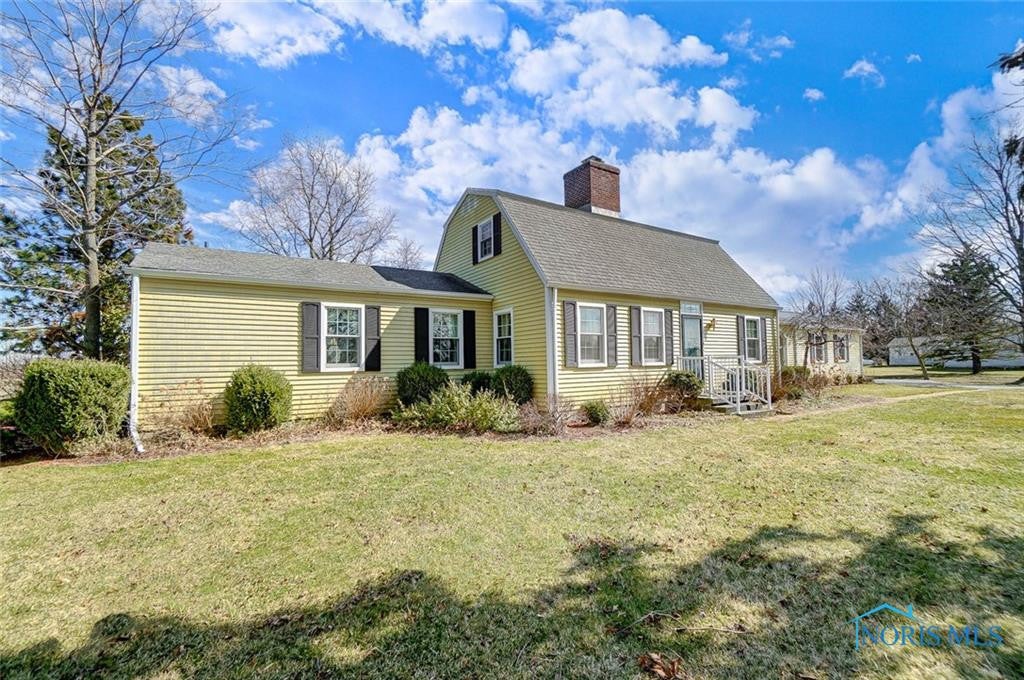 19200 Mercer Road Bowling Green, OH 43402 - Photo 3 of 50 Gallery Image 3