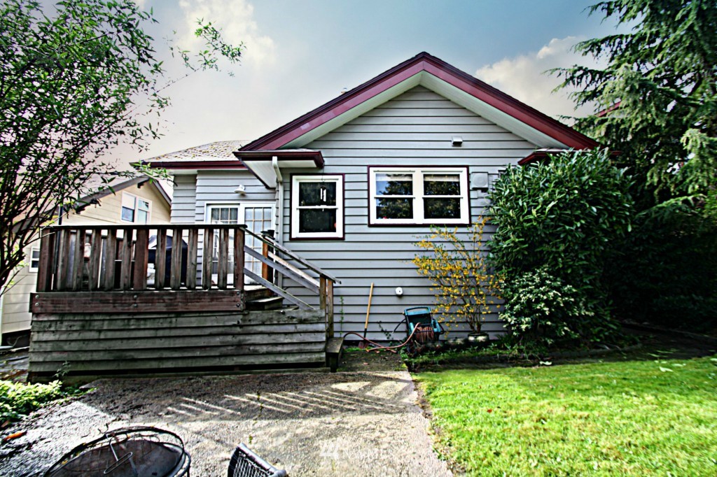 812 North 47th Street Seattle, WA 98103 - Photo 3 of 24 Gallery Image 3