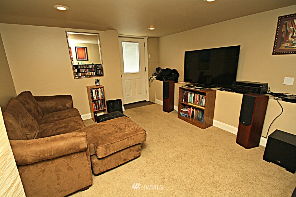812 North 47th Street Seattle, WA 98103 - Photo 22 of 24 Gallery Image 22