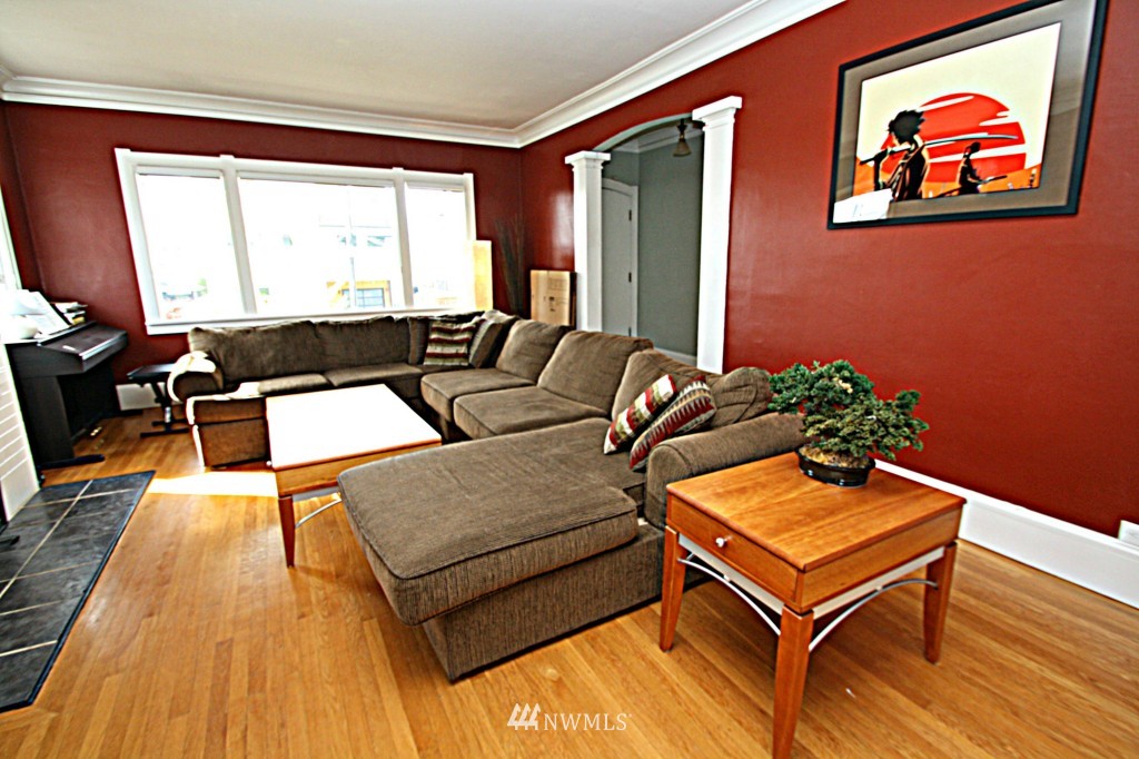 812 North 47th Street Seattle, WA 98103 - Photo 6 of 24 Gallery Image 6