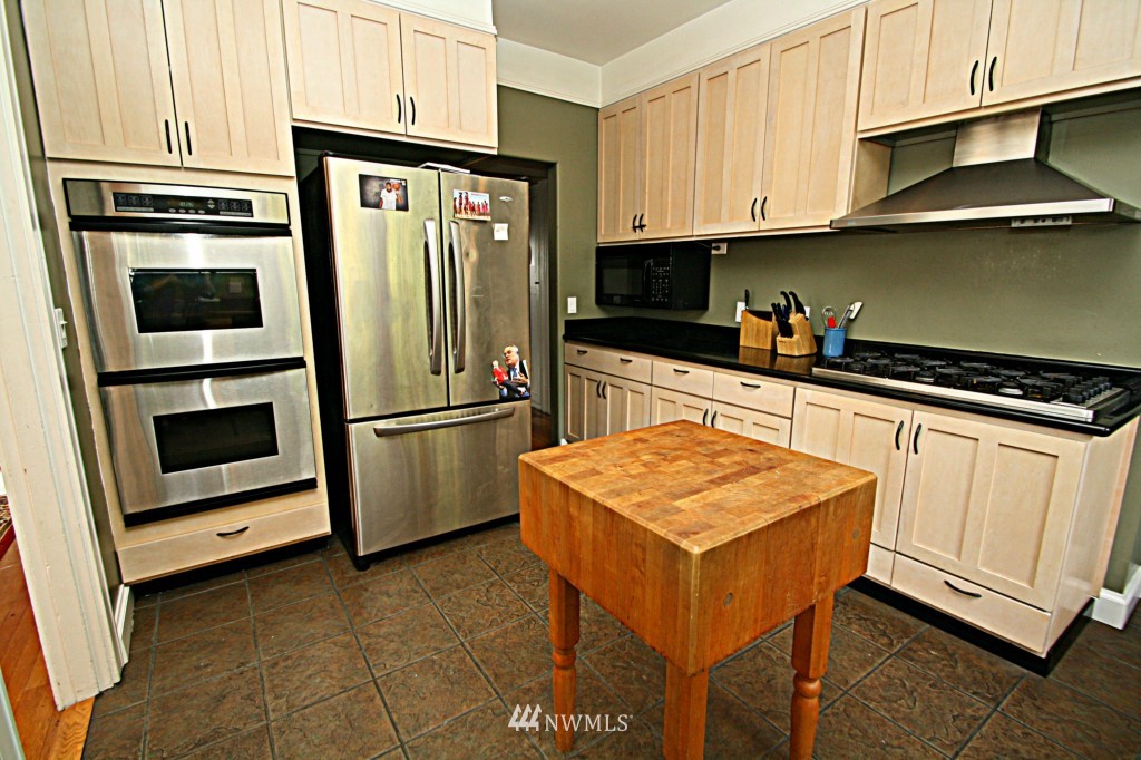 812 North 47th Street Seattle, WA 98103 - Photo 9 of 24 Gallery Image 9