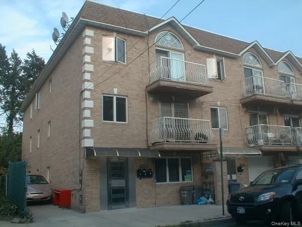 $2,850 | 71-67 161 Street, Unit 2 | Pomonok