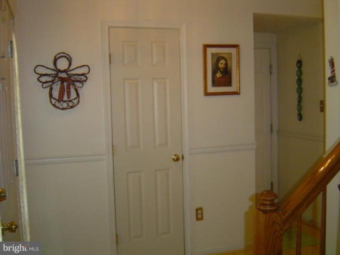 426 Rambler Road Bel Air, MD 21015 - Photo 7 of 28 Entrance / Foyer
