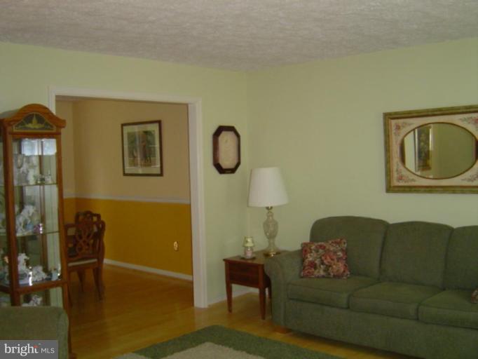 426 Rambler Road Bel Air, MD 21015 - Photo 8 of 28 Living Room
