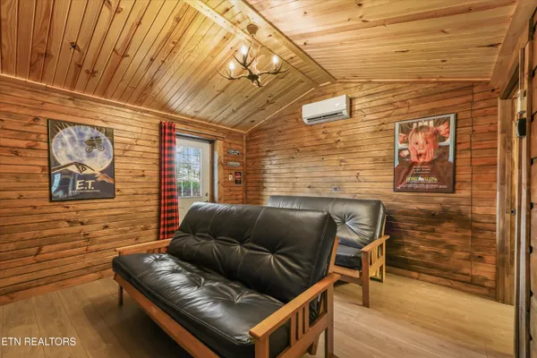 $799,900 | 503 Domar Court, Townsend, TN 37882