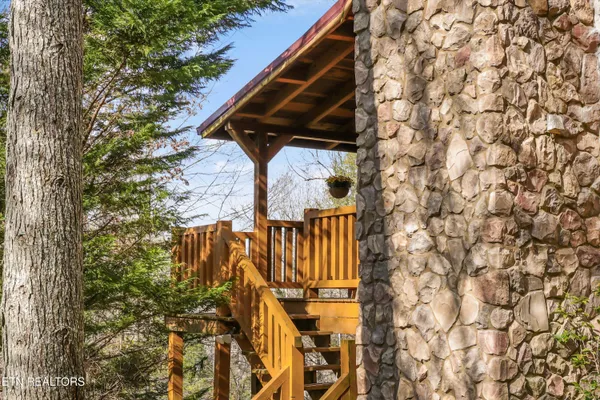 $799,900 | 503 Domar Court, Townsend, TN 37882