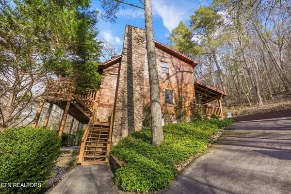 $799,900 | 503 Domar Court, Townsend, TN 37882