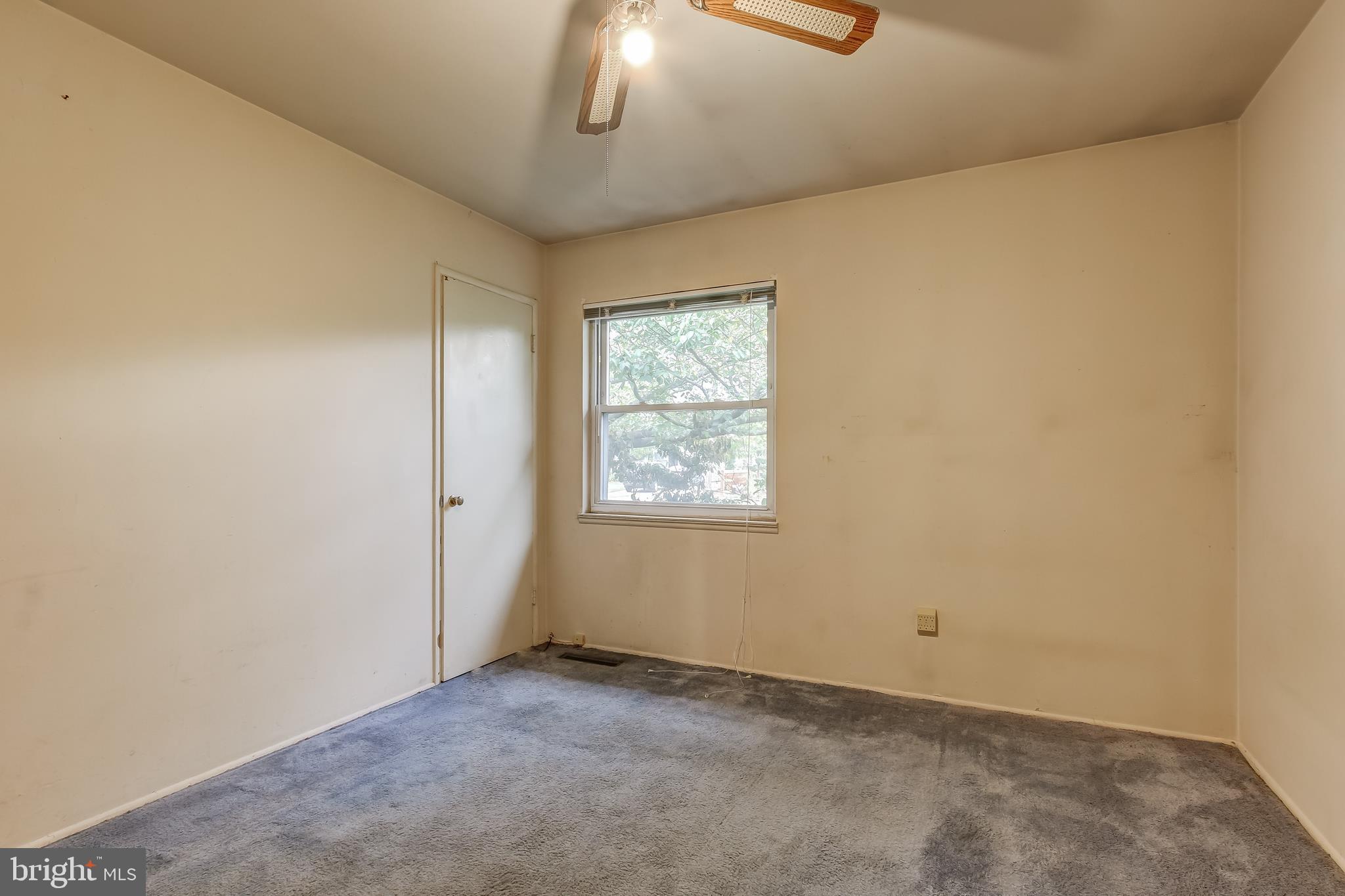 6206 Alamo Street Springfield, VA 22150 - Photo 13 of 22