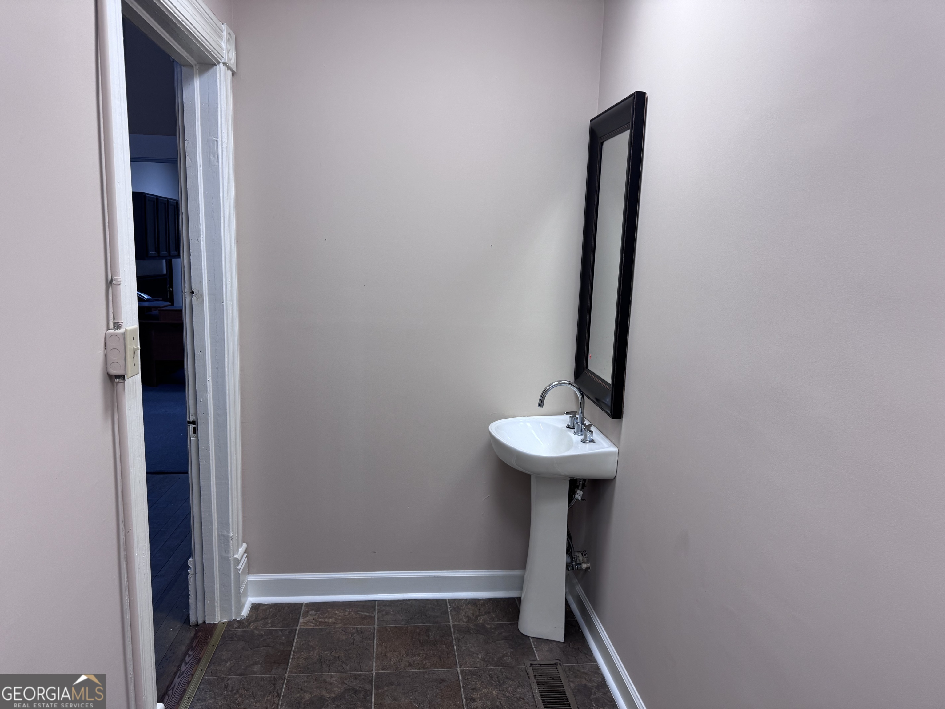 526 Academy Avenue Dublin, GA 31021 - Photo 26 of 52