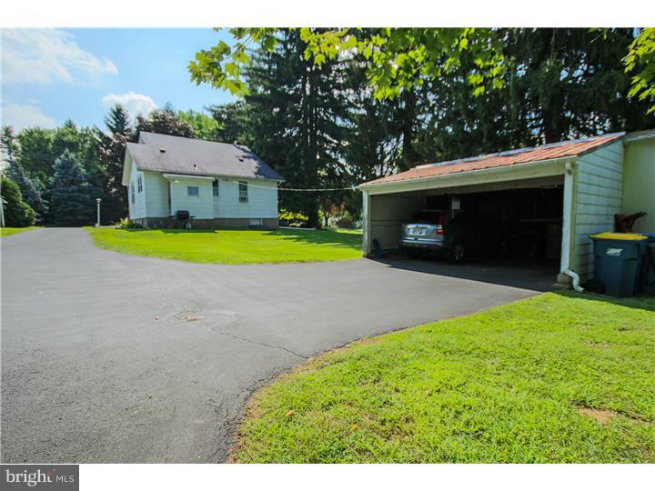 934 Davis Grove Road Horsham, PA 19044 - Photo 3 of 25 Gallery Image 3