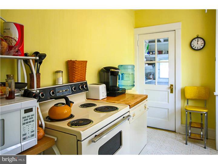 934 Davis Grove Road Horsham, PA 19044 - Photo 6 of 25 Gallery Image 6