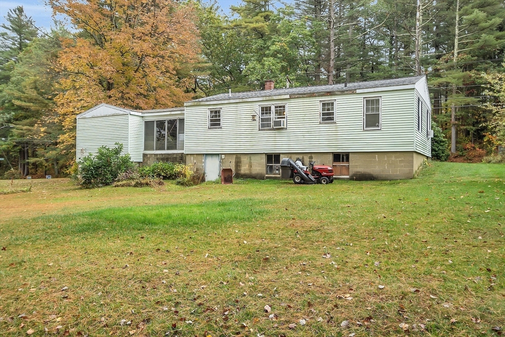 38 South Spencer Road Spencer, MA 01562 - Photo 12 of 14 a view of front of house with a yard