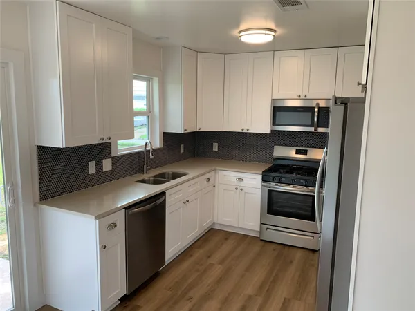 $440,000 | 1400 Kamar Drive, Austin, TX 78757