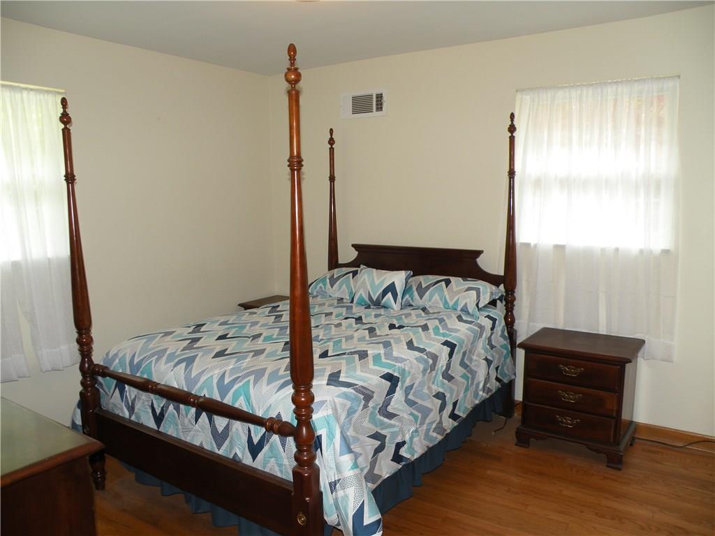 346 Goldsmith Road Pittsburgh, PA 15237 - Photo 13 of 14 Second Bedroom