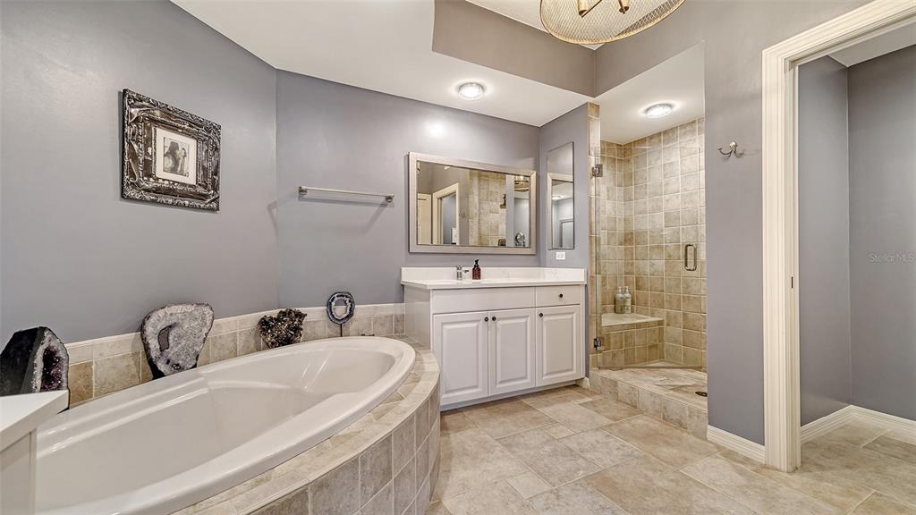 401 North Point Road, Unit 303 Osprey, FL 34229 - Photo 26 of 100 Gallery Image 26