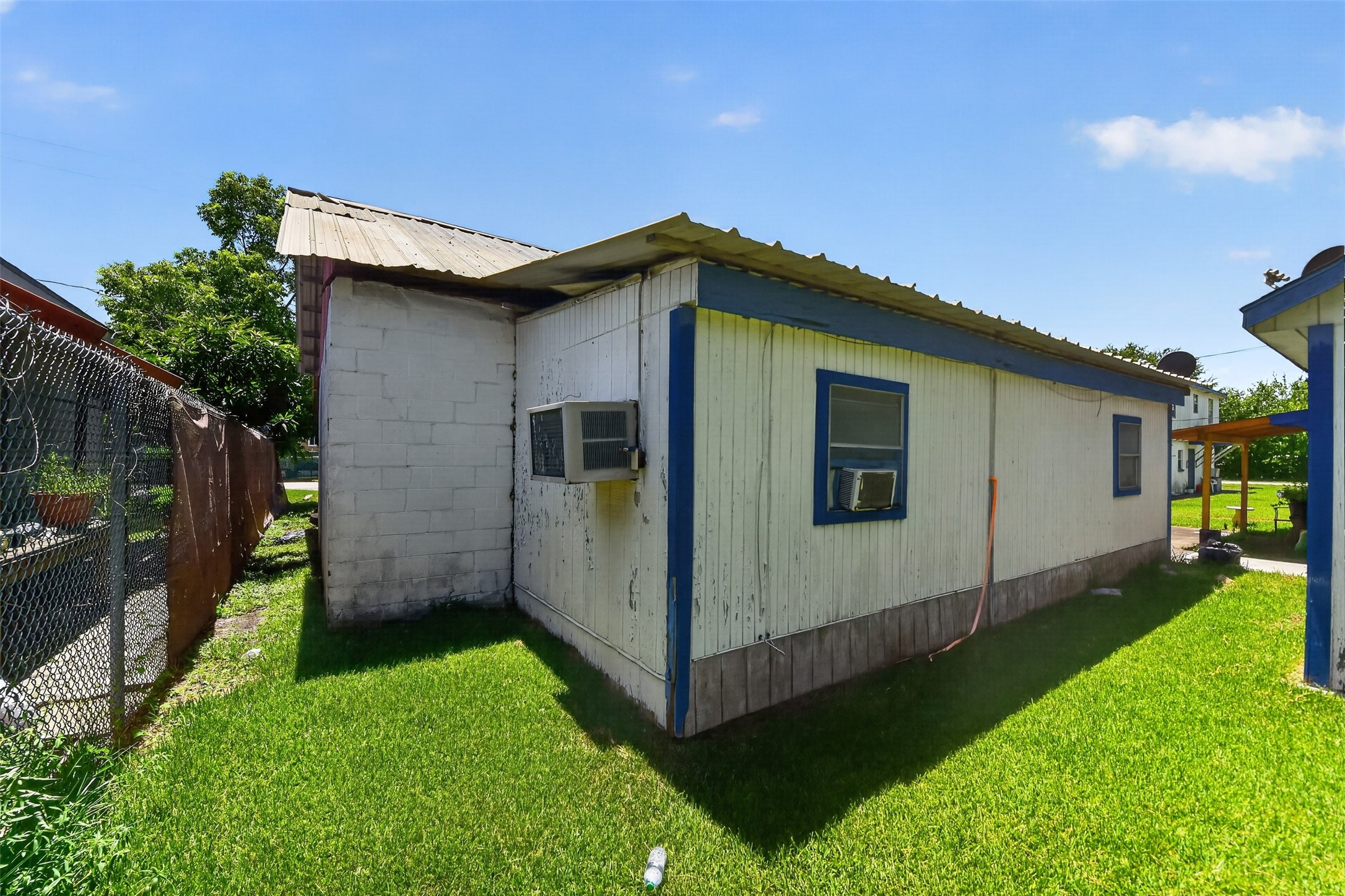 1211 Beacon Street, Unit 10 Houston, TX 77015 - Photo 16 of 28 Gallery Image 16