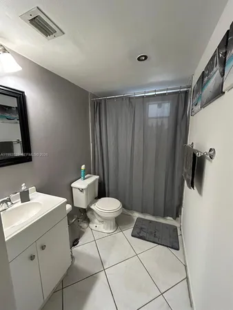 $2,300 | 17000 Northwest 67th Avenue, Unit 123, Hialeah, FL 33015