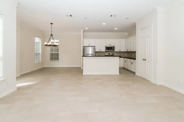 $2,895 | 2605 Cheshire Oaks Drive, Houston, TX 77054